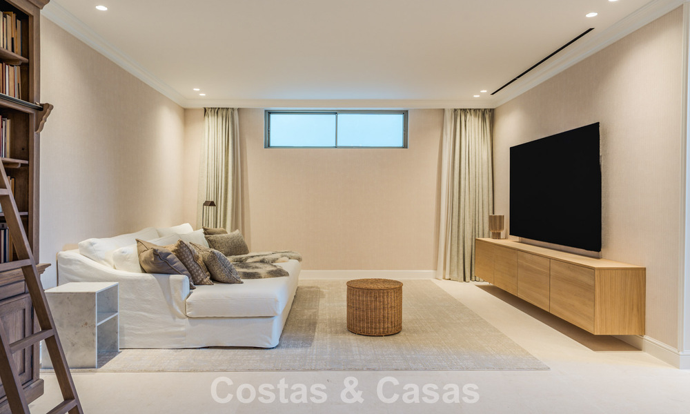Mediterrane luxevilla met Frans-geïnspireerd interieur te koop in het hart van Nueva Andalucia, Marbella 808036