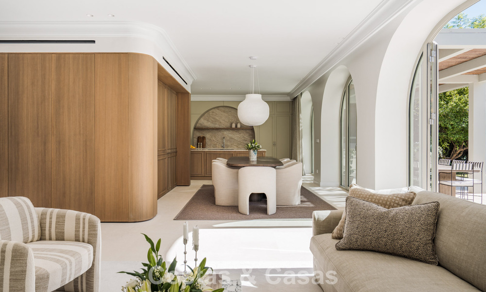 Mediterrane luxevilla met Frans-geïnspireerd interieur te koop in het hart van Nueva Andalucia, Marbella 808053