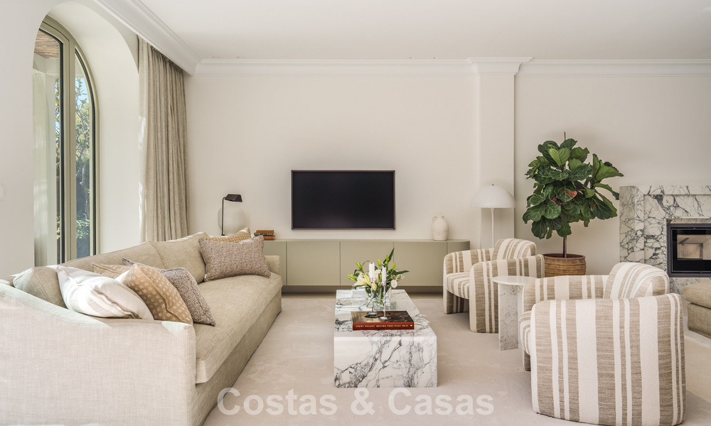 Mediterrane luxevilla met Frans-geïnspireerd interieur te koop in het hart van Nueva Andalucia, Marbella 808056