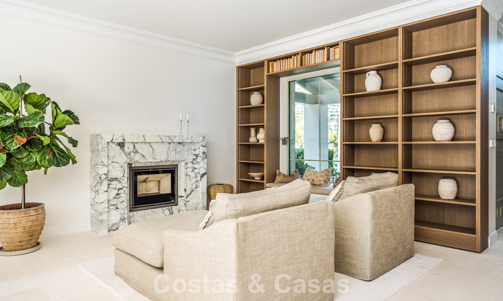 Mediterrane luxevilla met Frans-geïnspireerd interieur te koop in het hart van Nueva Andalucia, Marbella 808058