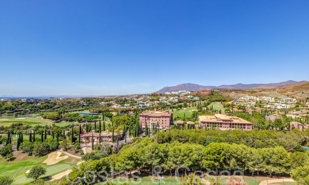 Eigentijdse golf appartementen te koop in Hoyo 19, op een 5-sterren golfresort, New Golden Mile, Marbella - Benahavis 807496