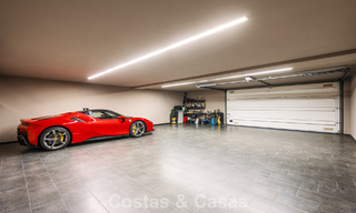 Hedendaagse luxe villa met minimalistisch design te koop in Nueva Andalucia, Marbella 808099 