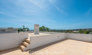 Hedendaagse luxe villa met minimalistisch design te koop in Nueva Andalucia, Marbella 808114 