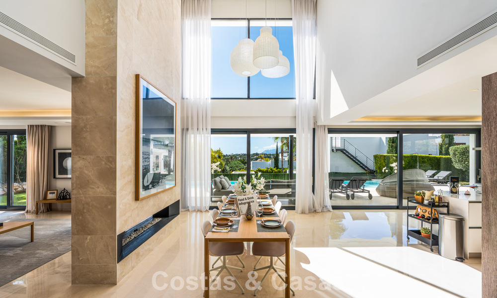 Hedendaagse luxe villa met minimalistisch design te koop in Nueva Andalucia, Marbella 808116