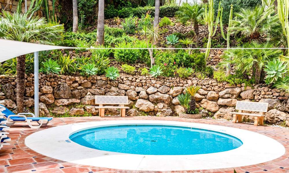 Ruime appartementen te koop in La Maestranza op een steenworp van alle voorzieningen in Nueva Andalucia, Marbella 808280