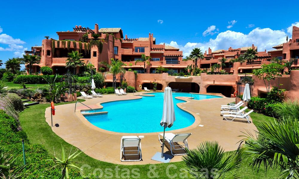 Exclusief Beachfront penthouse appartement te koop, frontline beach in Los Monteros te Marbella 37201