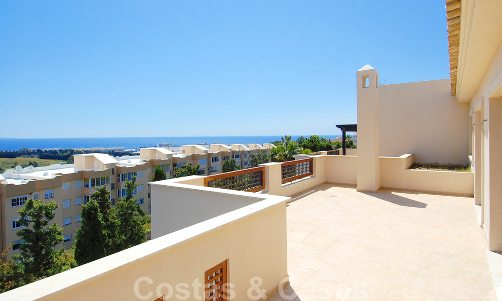 Luxe penthouse appartementen te koop nabij Puerto Banus in Nueva Andalucia, Marbella 30622