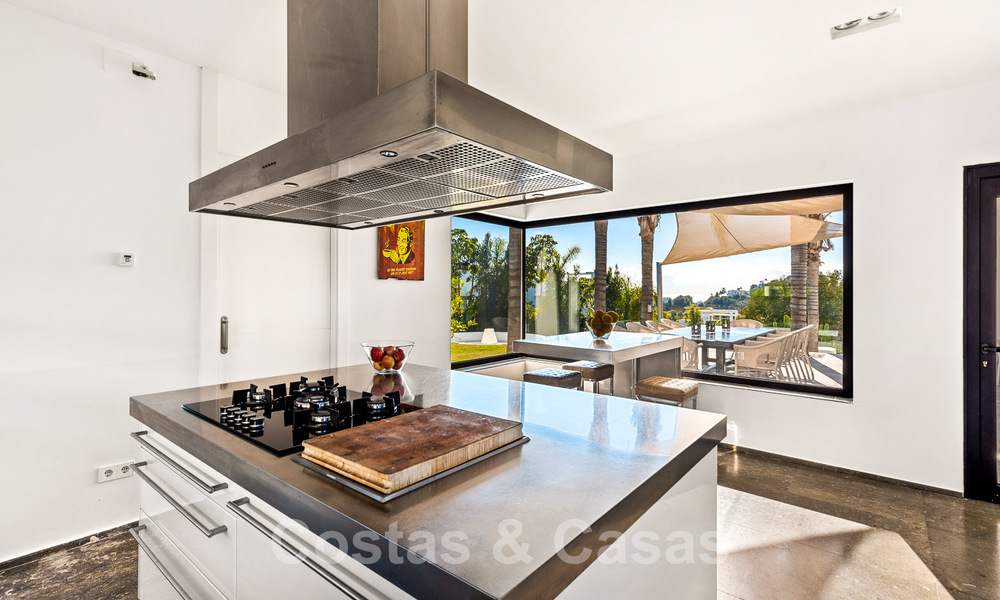 Moderne luxevilla te koop in een golfwijk in Marbella - Benahavis 49498
