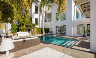 Moderne luxevilla te koop in een golfwijk in Marbella - Benahavis 49520 