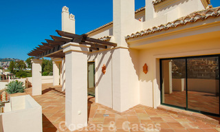 Capanes del Golf: Ruime luxe appartementen te koop omringd door de golfcourse, Marbella - Benahavis 23846 