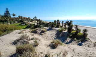 Exclusieve beachfront villa te koop in prestigieuze urbanisatie in oost Marbella 30505 