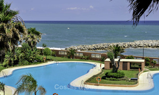 Luxe eerstelijn zee appartementen te koop in Malibu, Puerto Banus, Marbella 23156 