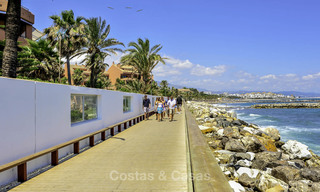 Luxe eerstelijn zee appartementen te koop in Malibu, Puerto Banus, Marbella 23176 