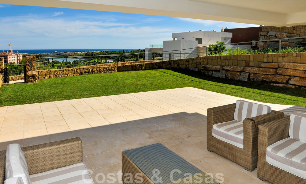 Moderne luxe eerstelijnsgolf appartementen met schitterend golf- en zeezicht te koop in Marbella - Benahavis 23912