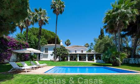 Traditionele Mediterrane luxevilla op een groot perceel te koop op de Golden Mile te Marbella 44199