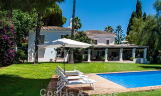 Traditionele Mediterrane luxevilla op een groot perceel te koop op de Golden Mile te Marbella 44239 