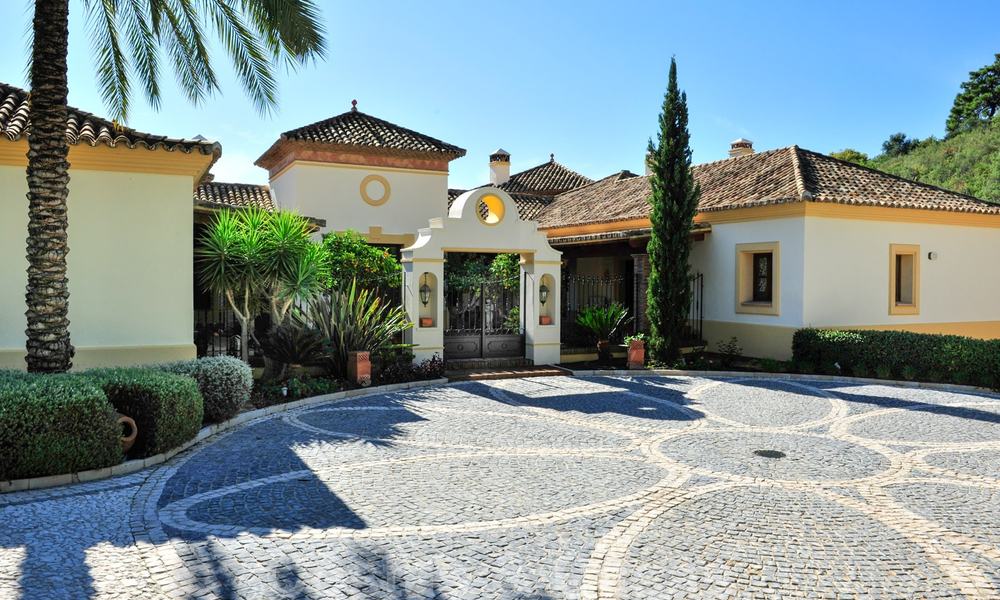 Luxe koopvilla in Andalusiche stijl in La Zagaleta, een exclusief golfresort in Marbella - Benahavis 20419