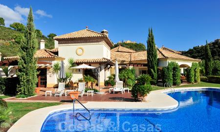 Luxe koopvilla in Andalusiche stijl in La Zagaleta, een exclusief golfresort in Marbella - Benahavis 20439