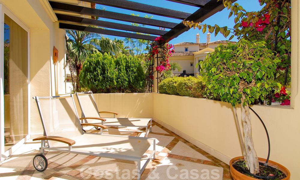 Uniek luxe dubbel-appartement te koop in Nueva Andalucia te Marbella 22893