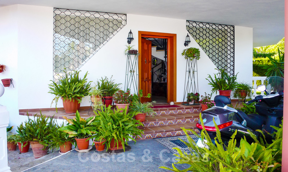 Bijzondere villa te koop, nabij San Pedro op de New Golden MIle, tussen Marbella en Estepona 22734