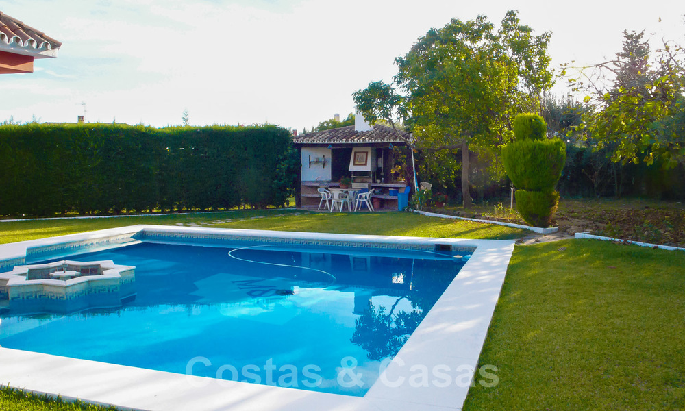 Bijzondere villa te koop, nabij San Pedro op de New Golden MIle, tussen Marbella en Estepona 22748