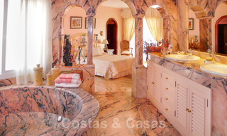 Bijzondere villa te koop, nabij San Pedro op de New Golden MIle, tussen Marbella en Estepona 22763 