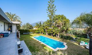 Moderne luxevilla te koop in Nueva Andalucia’s golfvallei, op loopafstand van Puerto Banus, Marbella 51015 