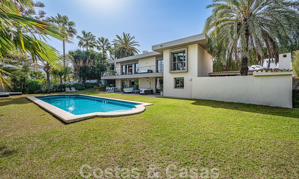 Moderne luxevilla te koop in Nueva Andalucia’s golfvallei, op loopafstand van Puerto Banus, Marbella 51021