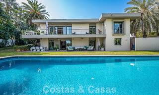 Moderne luxevilla te koop in Nueva Andalucia’s golfvallei, op loopafstand van Puerto Banus, Marbella 51029 