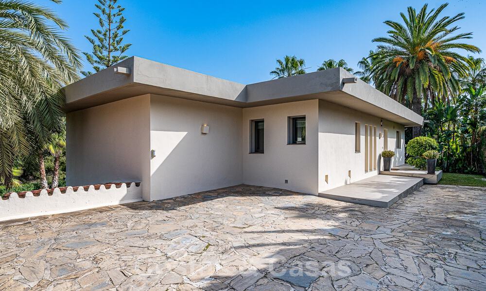 Moderne luxevilla te koop in Nueva Andalucia’s golfvallei, op loopafstand van Puerto Banus, Marbella 51033