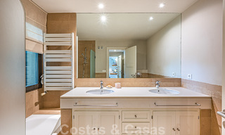 Moderne luxevilla te koop in Nueva Andalucia’s golfvallei, op loopafstand van Puerto Banus, Marbella 51049 