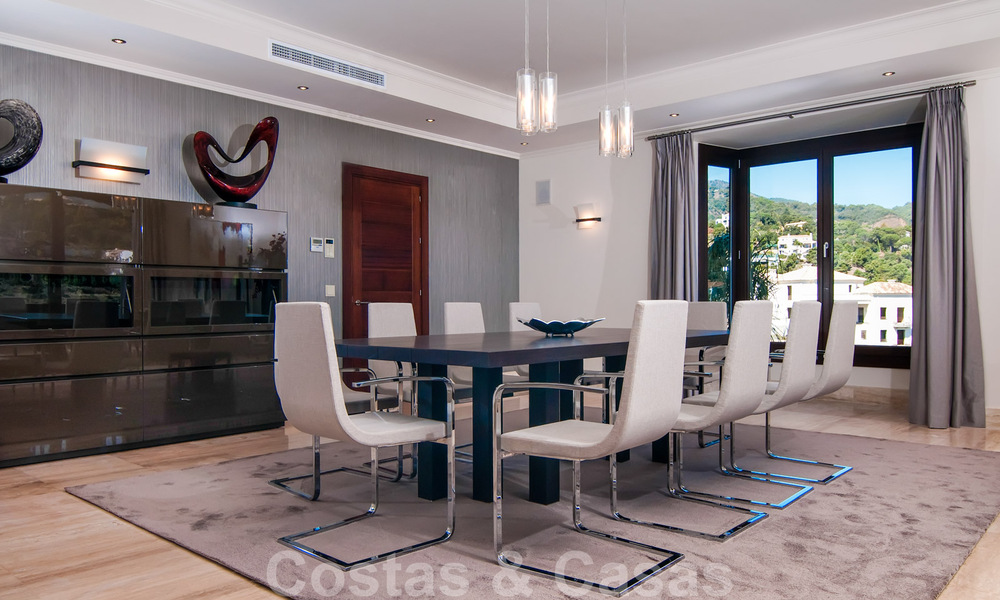 Exclusieve villa in een modern-Andalusische stijl te koop in een gated en secure community, Marbella - Benahavis 29555