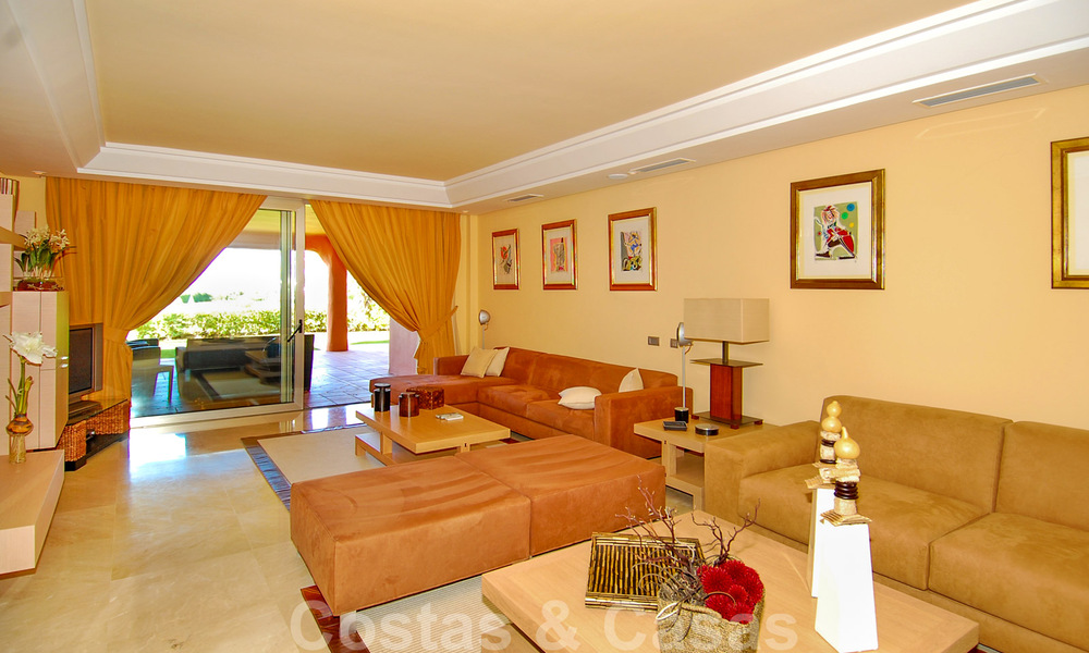 Eerstelijnstrand luxe appartementen en penthouses te koop in Marbella 33831