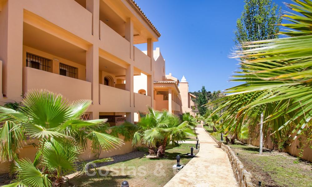 Appartementen te koop met ruime terrassen en zeezicht in Elviria, oost Marbella 20257