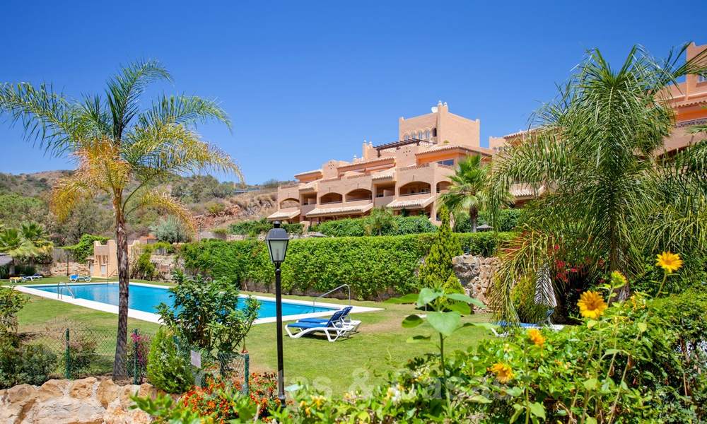 Appartementen te koop met ruime terrassen en zeezicht in Elviria, oost Marbella 20263