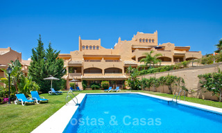 Appartementen te koop met ruime terrassen en zeezicht in Elviria, oost Marbella 20267 