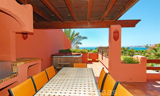 Exclusief eerstelijnstrand penthouse appartement te koop, New Golden Mile, tussen Marbella en Estepona 23220 