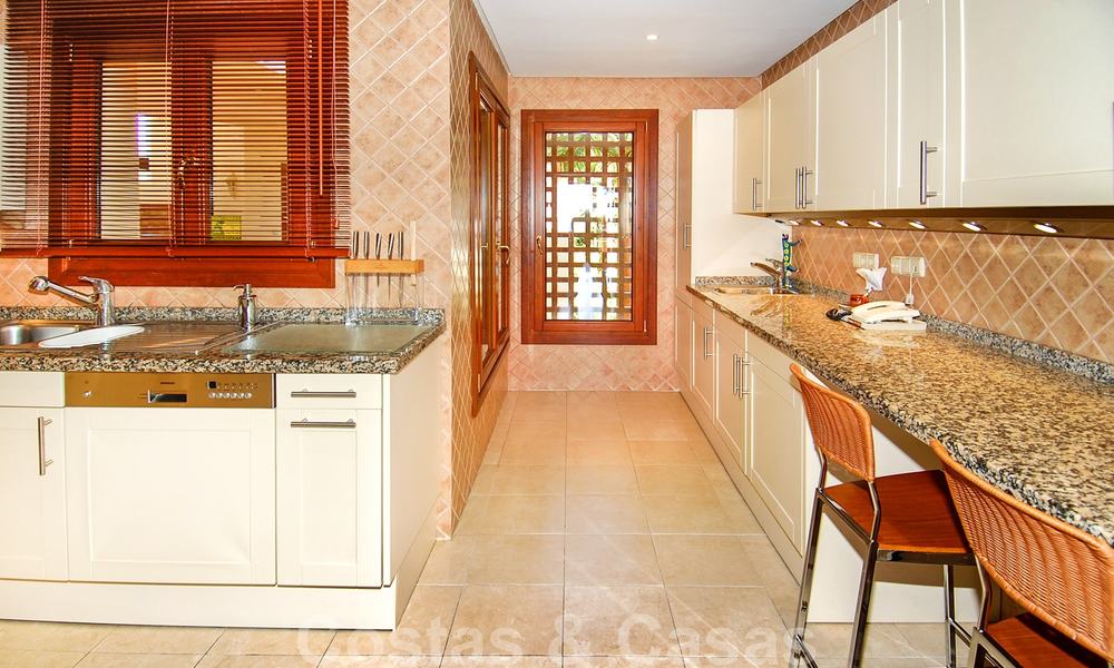 Luxe appartementen te koop, eerstelijnstrand complex, New Golden Mile, Marbella - Estepona 26970