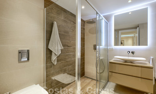 Luxe appartementen te koop, eerstelijnstrand complex, New Golden Mile, Marbella - Estepona 26990 