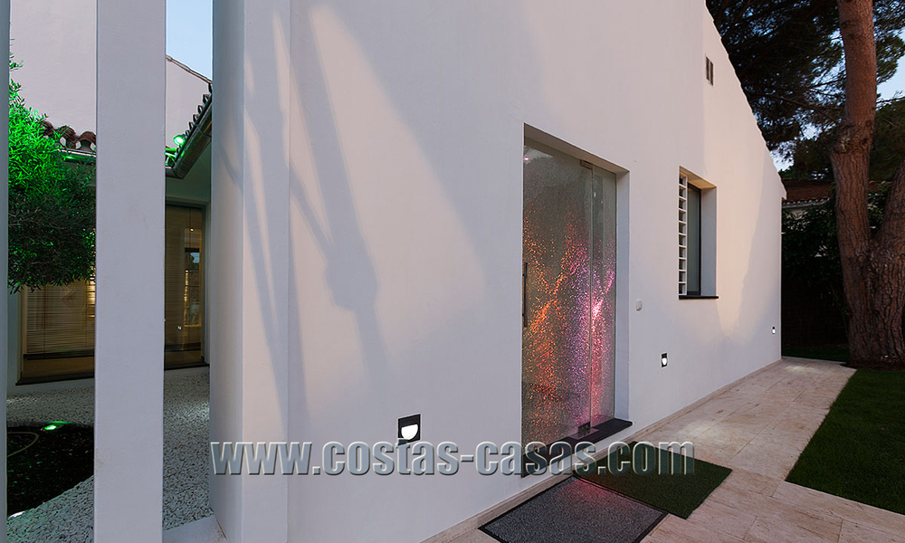 Moderne Andalusische villa te koop in Nueva Andalucia te Marbella 23413