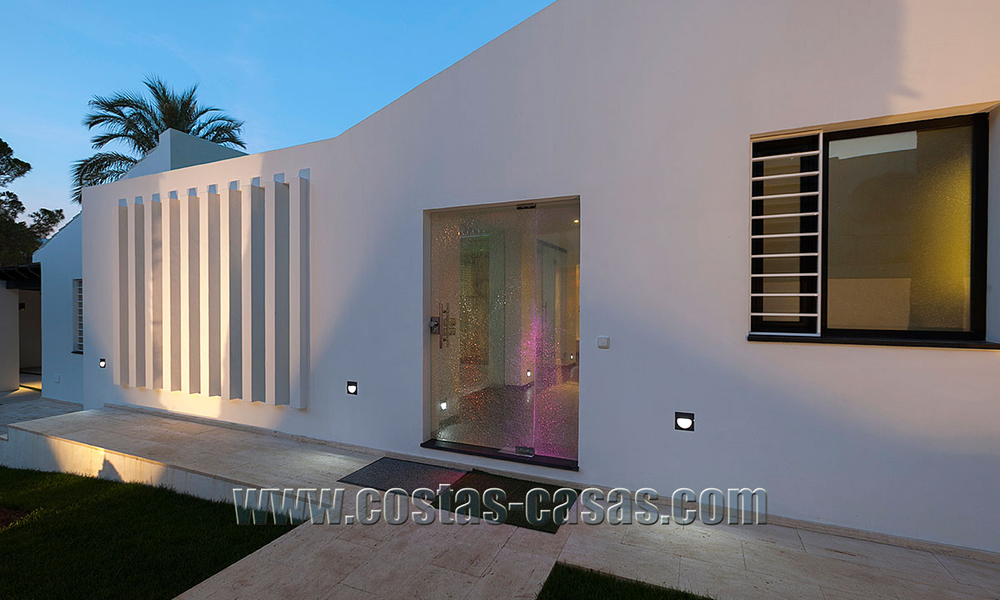 Moderne Andalusische villa te koop in Nueva Andalucia te Marbella 23414
