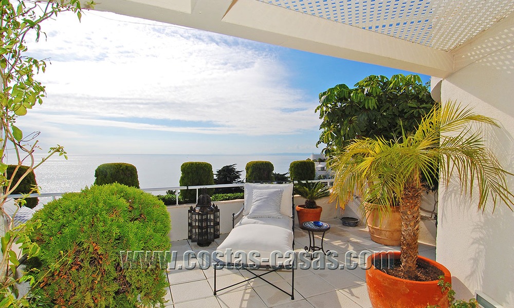 Luxe penthouse appartement te koop, eerstelijnstrand aan de New Golden Mile tussen Marbella en Estepona 13139