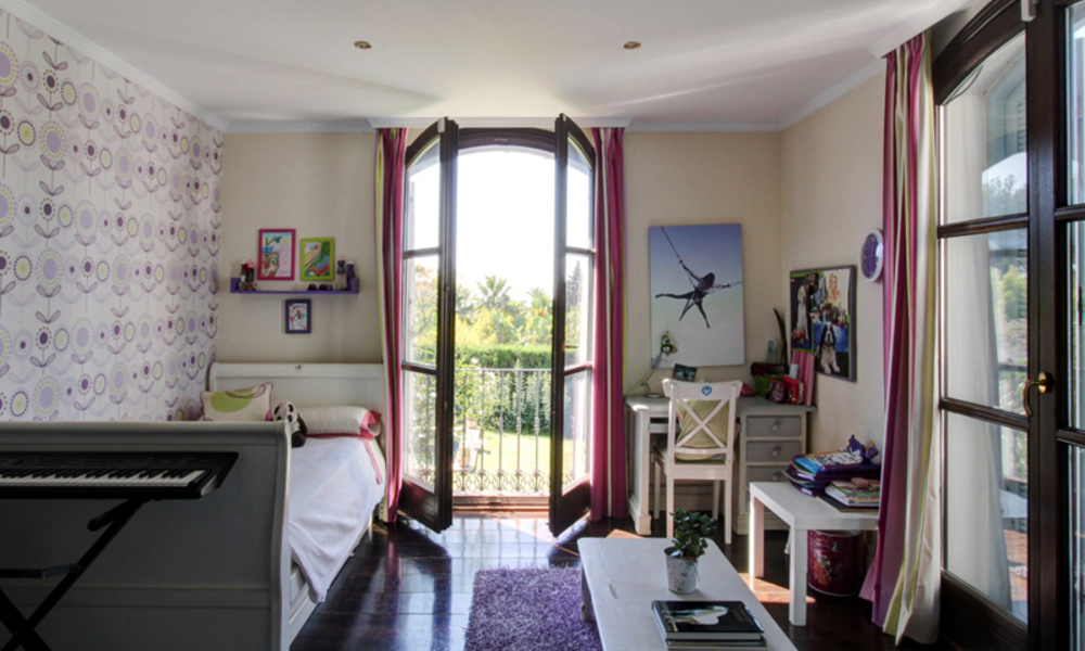 Luxe villa te koop op de Golden Mile in Marbella op wandelafstand van de strandboulevard en Puente Romano 5576